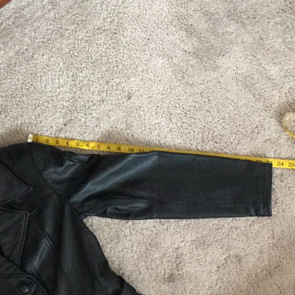 Absolutely Stunning 💯 % Leather Jacket. - Picture 7 of 8